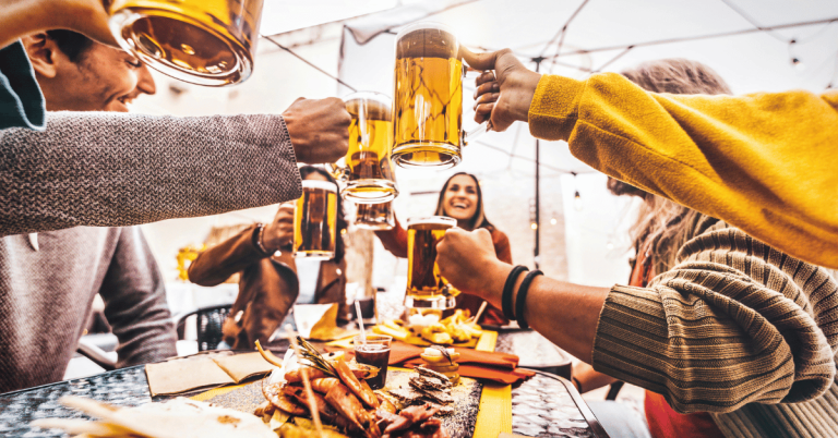 Best Happy Hour Deals in Takapuna for Cocktails and Craft Beer